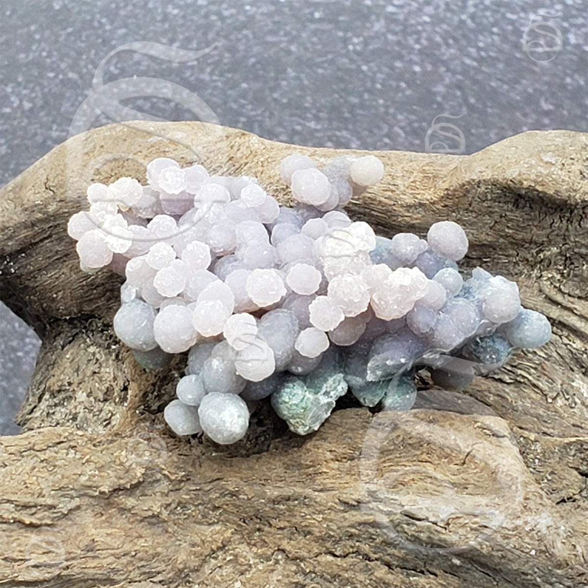 Agate, Grape Cluster 1.18oz