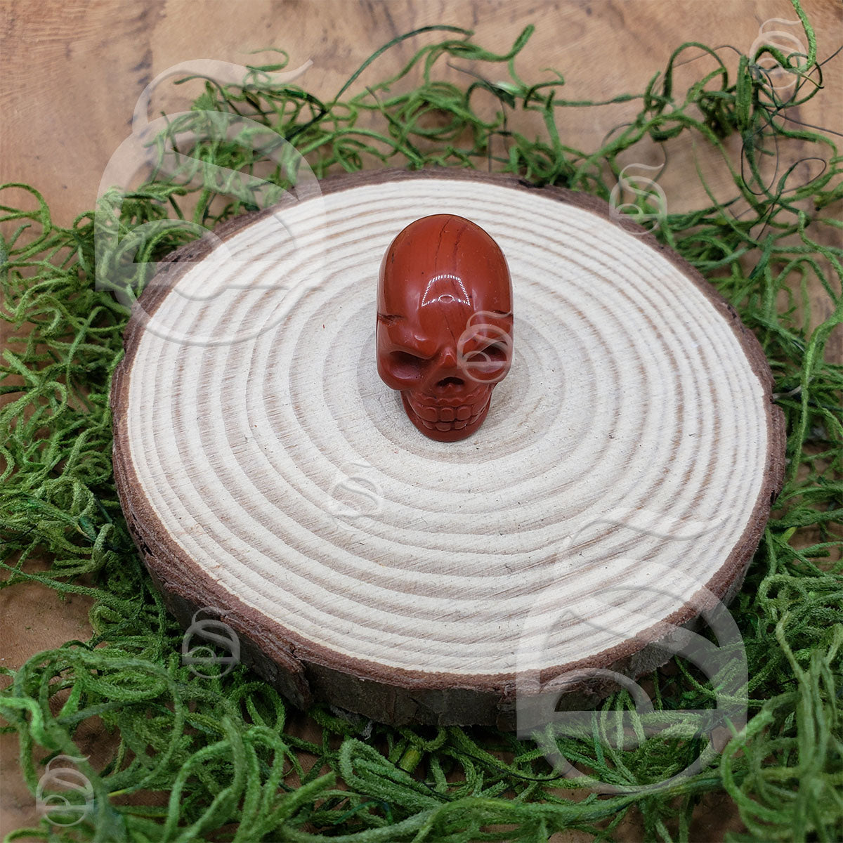 Jasper, Red - Familiar