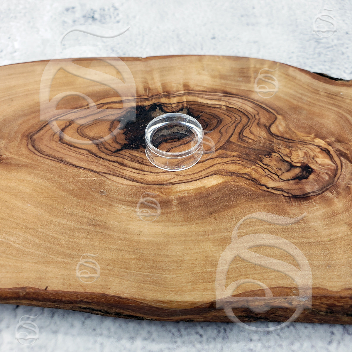 Sphere Stand - Clear Acrylic